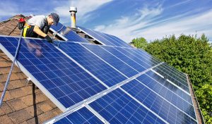 Service d'installation de photovoltaïque et tuiles photovoltaïques à Locoal-Mendon
